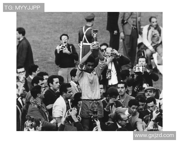 世界杯历史回顾与未来展望：从起源到现代赛事的变革与影响