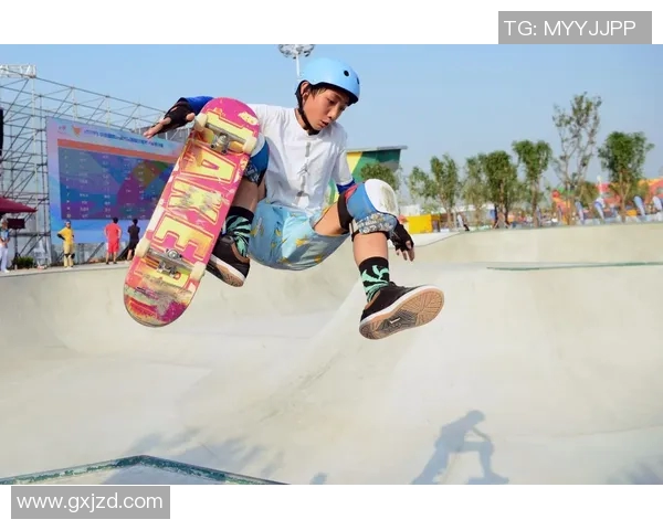 深圳极限运动队在滑板精英赛中以93分稳居积分榜首位