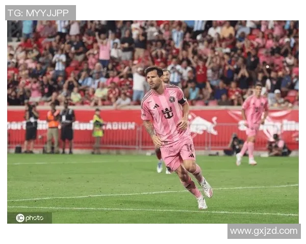 梅西加盟迈阿密国际后首度亮相引发热议，未来计划引关注